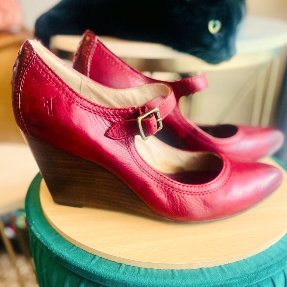 Frye Regina Wedge Mary Jane Shoes Womens Size 8M RED Leather High Heel